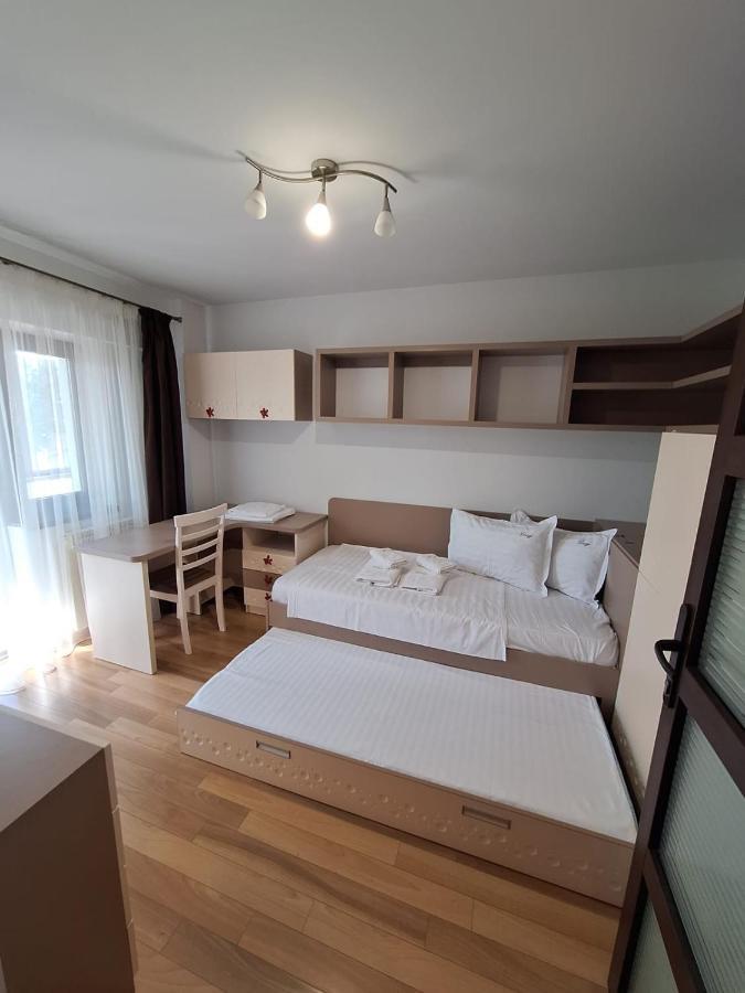 Urban George Enescu 4 Beedroom Apartment Сучеава Екстериор снимка